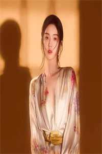 资助了贫穷女大后，她撬走了我竹马