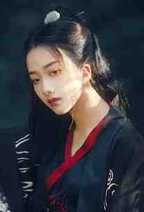 性冷淡老婆给影帝当贴身助理后，带回孕肚爆款宝藏