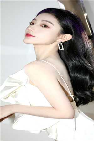 和男友订婚后，他报警说我收天价彩礼章节