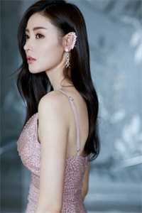 重生后，我让姐姐当圣女
