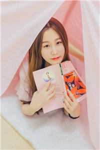 亲女儿打工捡废品，我送养女大学深造