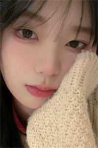 被迫捐眼角膜给老公白月光，他却带走了唯一的医生