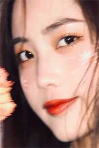 娘亲神形俱灭时，战神父亲在给神女庆生