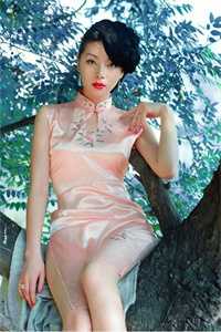 隐婚的第五年，妻子接受男秘书的求婚