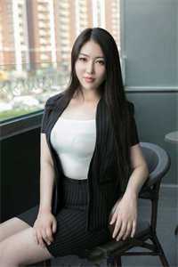 为救皇贵妃，他留我在火场等死