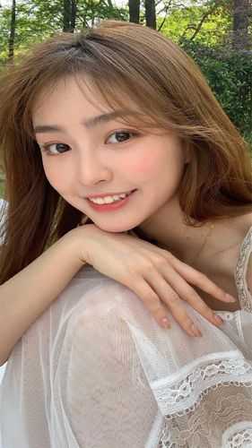跳湖自尽后，嫌弃我六年的侯爷父子悔疯了
