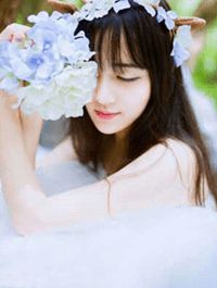 以我蜉蝣身，妄渡美人骨