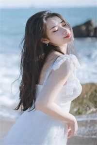 重生嫁给首富后，践踏我的未婚夫跪着求复合