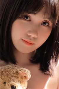新婚夜，老公把我和伴郎团锁在婚房里