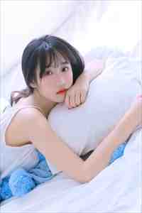 遭遇家暴后，我拿出全家功勋跪军区门口求离婚