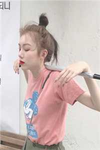 男友青梅要我做行为艺术模特