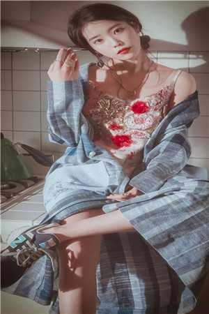 奶奶的寿衣店