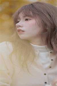 老婆和女儿被困雷区后，我淡定打牌