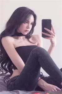 未婚夫逼我劳动惩戒，我疯了，他自焚了。