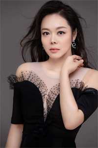 乡村孤女进城后，每次都比我分高