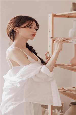 未婚夫换娶落魄千金后，悔疯了