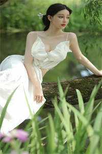 儿子死后三年，夫君挖他凤凰蛊救宠妃