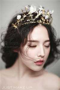 女儿被虐杀后，植物人丈夫悔疯了