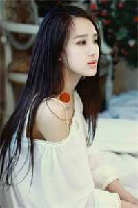 他吻的是她的墓碑
