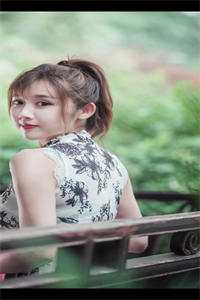 和男友穿书第三年，他爱上了书中女主