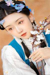 高考前夜妹妹递给我一捆炸药