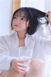 订婚宴，未婚夫当众将女主角换成小青梅