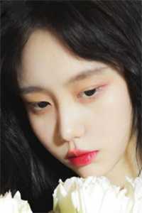 订婚宴，未婚夫当众将女主角换成小青梅
