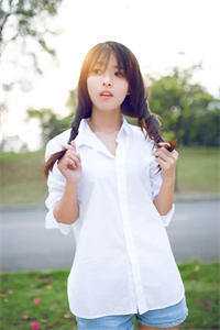我自首苛待儿童后，女助理急了
