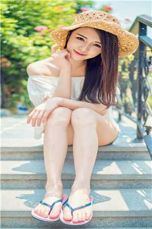 嫡姐抢了我入宫为后的圣旨，母仪天下后疯了