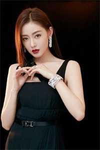 影帝男友背着我和女1号激吻，我直接开办选夫宴