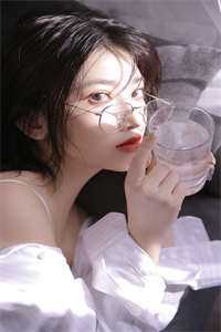 《咬了一口弟弟雪糕，被他女友狂造黄谣》沈安许幻山最新推荐小说_免费小说在线看《咬了一口弟弟雪糕，被他女友狂造黄谣》沈安许幻山