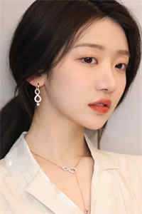 我把高考状元让给妹妹后，佛子总裁疯了知月林知月全本免费小说阅读_在哪看免费小说我把高考状元让给妹妹后，佛子总裁疯了(知月林知月)