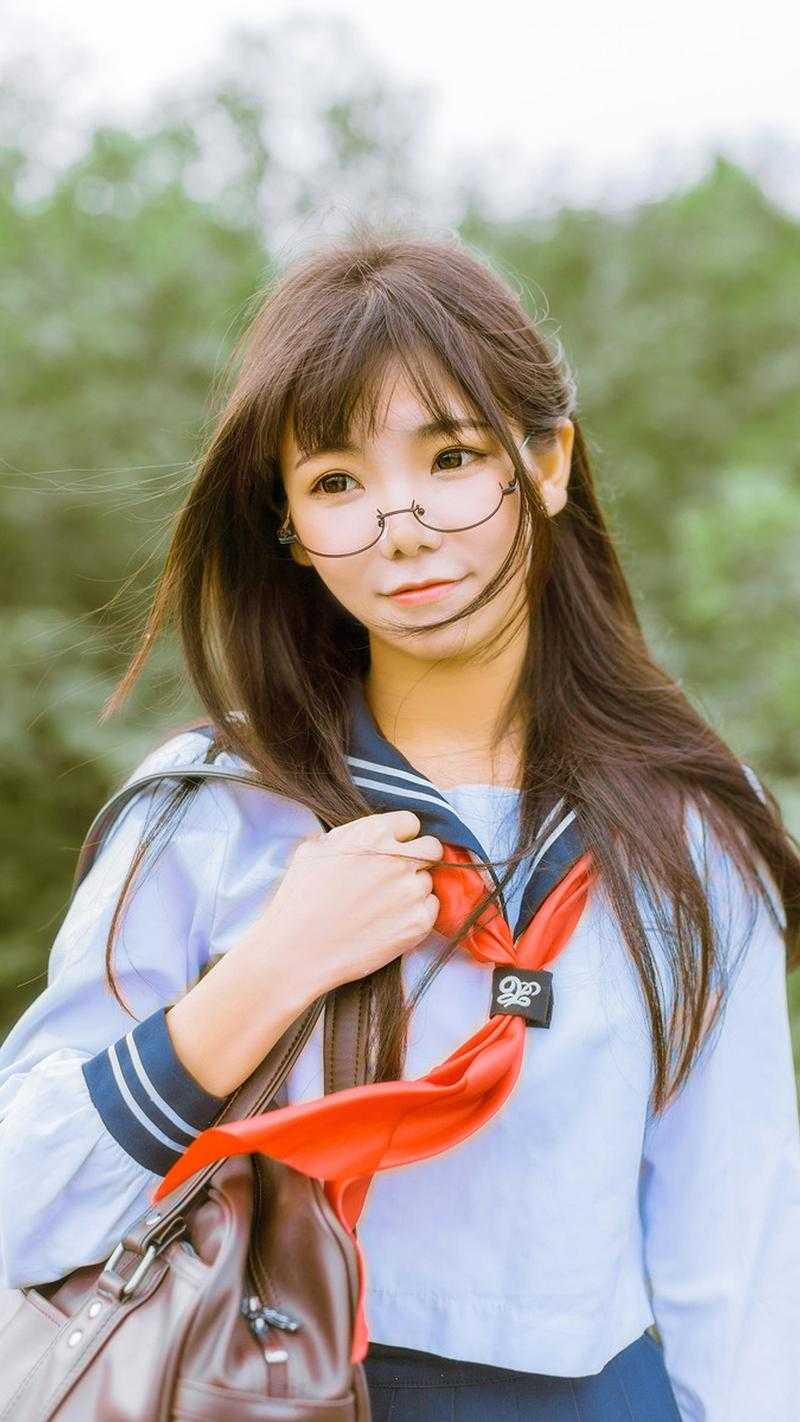 曝光首富身份后，全家都疯了