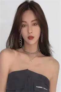 高考状元的我莫名缺席