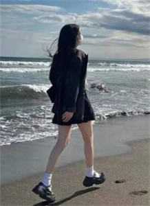 闪婚五年后，怨种竹马还在等我求他